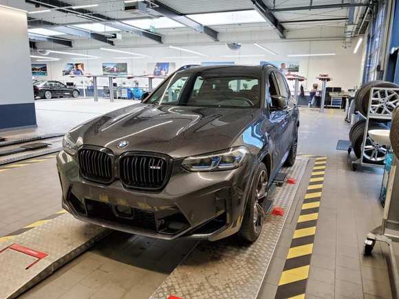 Náhled zpředu zleva