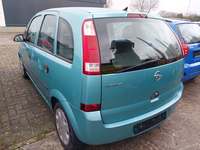 Vista trasera izquierda