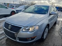 VW Passat 1,6 FSI "Trendline"