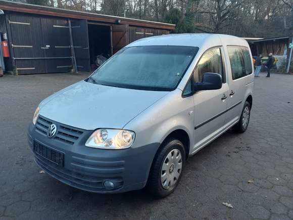 Vista anteriore sinistra