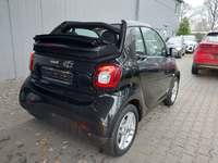 Pogled od pozadi desno