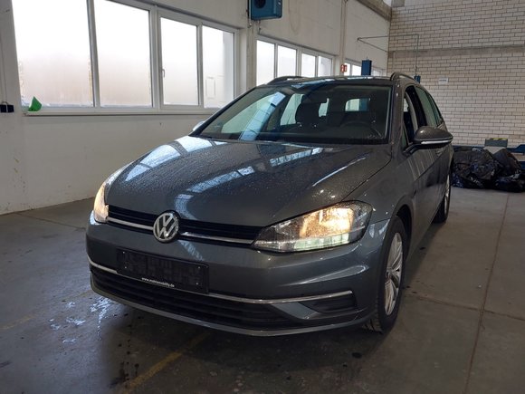 Pogled od napred levo