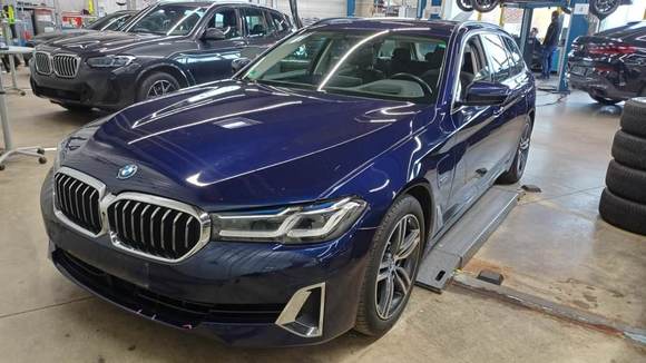 Pogled od napred levo