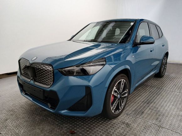 Náhled zpředu zleva