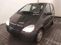 Pogled od napred levo