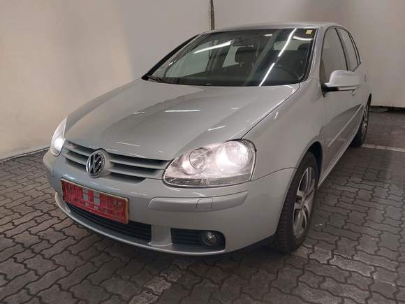 Pogled od napred levo