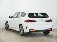 Pogled od pozadi levo