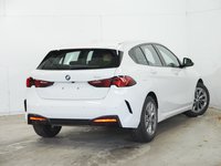 Pogled od pozadi desno