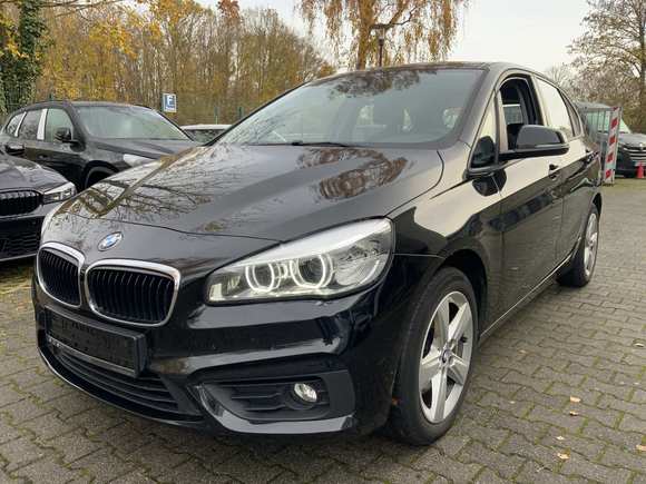 Pogled od napred levo