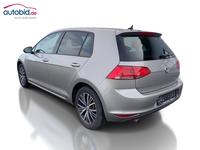 Vista traseira esquerda