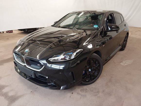 Pogled od napred levo