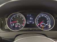 Pohled na přístrojovou desku