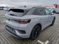 Widok z tyłu po stronie prawej