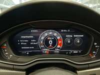 Pohled na přístrojovou desku