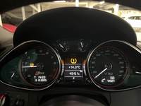 Pohled na přístrojovou desku