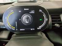 Pohľad na združený prístroj na palubnej doske