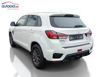 Widok z tyłu po stronie lewej