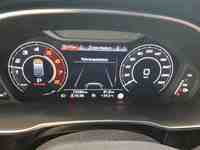 Pohled na přístrojovou desku