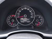 Pohľad na združený prístroj na palubnej doske