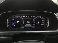 Pohled na přístrojovou desku