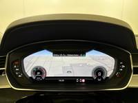 Pohled na přístrojovou desku