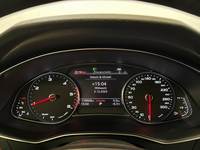 Pohled na přístrojovou desku