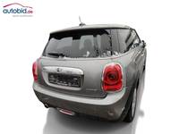 Изглед отзад отдясно