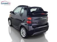 Вид сзади слева