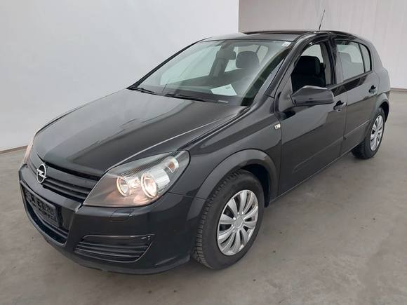 Widok z przodu po stronie lewej