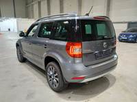 Widok z tyłu po stronie lewej