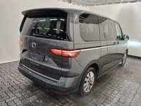 Pogled od pozadi desno