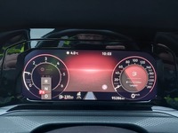 Pogled na kombinovani instrument