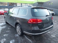 Pogled od pozadi levo