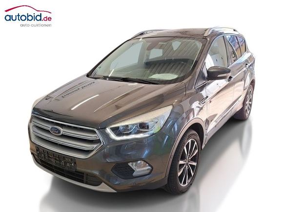 Skats no kreisās puses priekšā