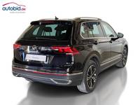 Изглед отзад отдясно