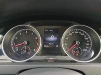 Pogled na kombinovani instrument