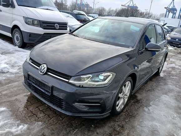 Pogled od napred levo