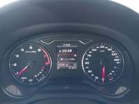 Pohled na přístrojovou desku