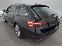 Aanzicht achter links