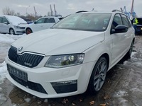 Pogled od napred levo