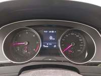 Pogled na kombinovani instrument