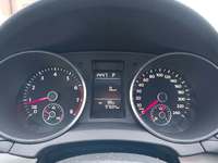 Pogled na kombinovani instrument