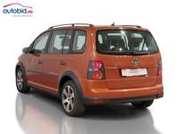 Вид сзади слева