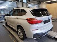 Вид сзади слева