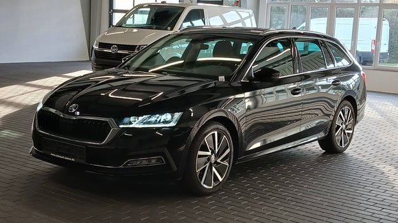 Вид спереди слева