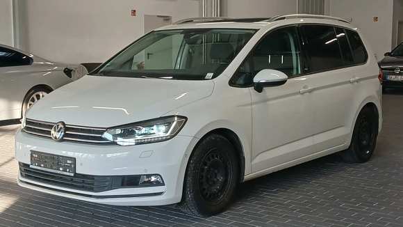 Вид спереди слева