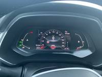 Pohled na přístrojovou desku