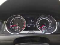 Pohled na přístrojovou desku