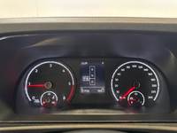 Pohľad na združený prístroj na palubnej doske