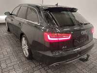 Vaade tagant vasakult